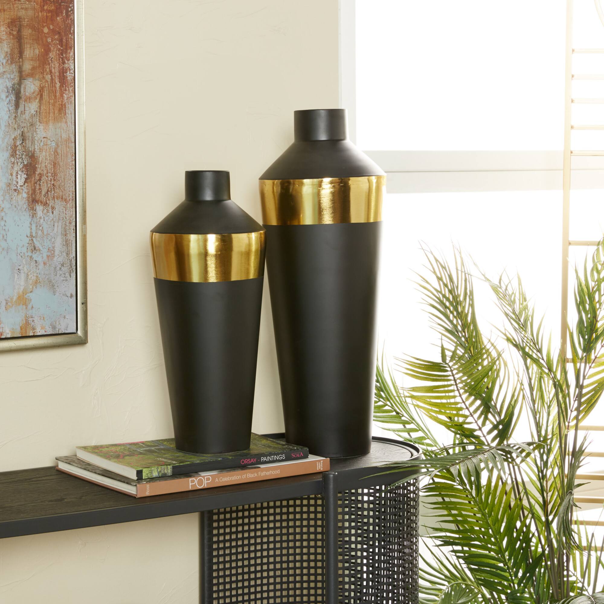 Black Metal Modern Vase, Set of 2" 20", 16"